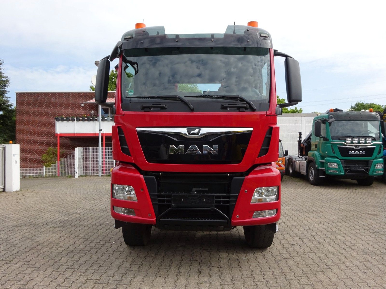 Tractor unit MAN 28.500 TGS mit Lift+Lenkachse Allrad: picture 6