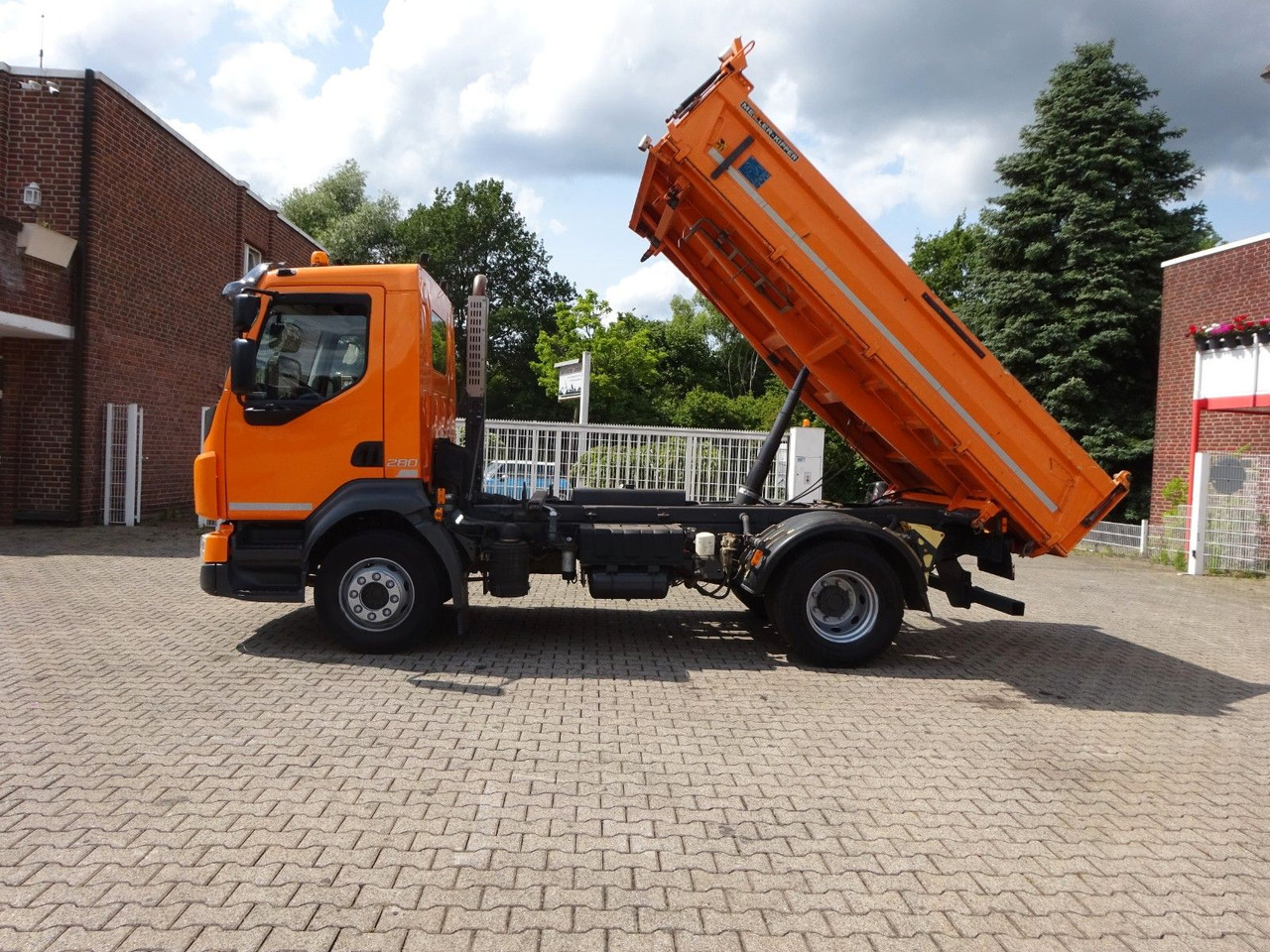 Volvo FL 280 MEILLER 3Skipper 4x2 - Tipper: picture 4 Volvo FL 280 MEILLER 3Skipper 4x2 - Tipper: picture 4