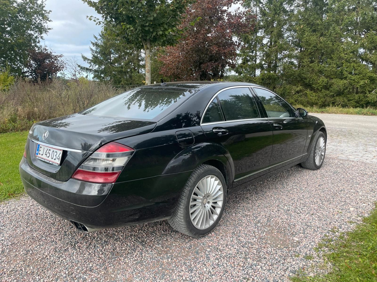 Mercedes-Benz S 600 S-Klasse Limousine - Station wagon: picture 4 Mercedes-Benz S 600 S-Klasse Limousine - Station wagon: picture 4