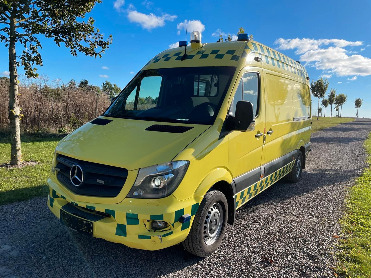 Mercedes-Benz Sprinter II Kasten 316 CDI Ambulance - Ambulance: picture 1 Mercedes-Benz Sprinter II Kasten 316 CDI Ambulance - Ambulance: picture 1