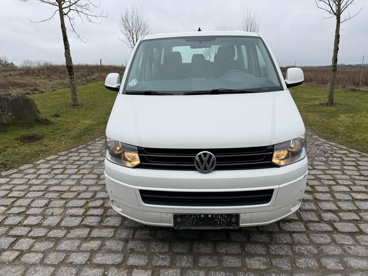 Volkswagen T5 Caravelle 2.0 TDI DSG Lang *7 Sitzplätze* - Passenger van: picture 5 Volkswagen T5 Caravelle 2.0 TDI DSG Lang *7 Sitzplätze* - Passenger van: picture 5
