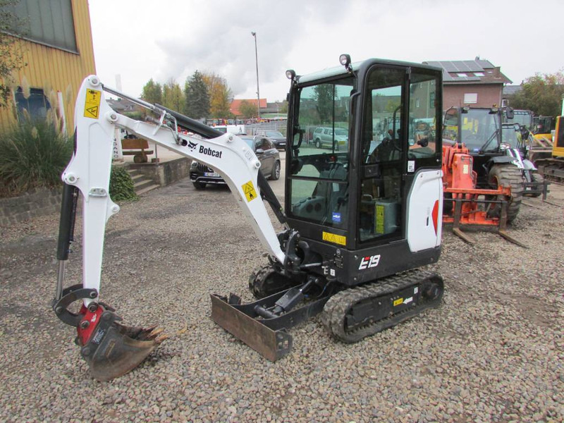 Bobcat E 19 Minibagger 22.500 EUR - Mini excavator: picture 3 Bobcat E 19 Minibagger 22.500 EUR - Mini excavator: picture 3