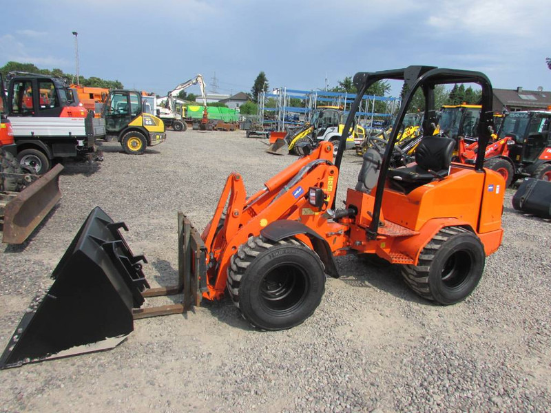 Schäffer 2436 Radlader Hoflader 22.000 EUR netto - Wheel loader: picture 1 Schäffer 2436 Radlader Hoflader 22.000 EUR netto - Wheel loader: picture 1