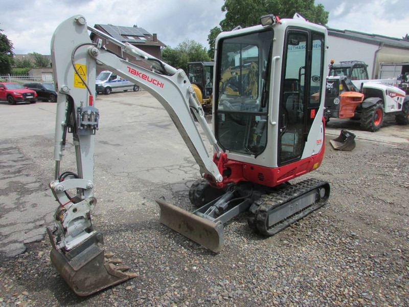 Takeuchi TB 216 V4 Minibagger 28.000 EUR - Mini excavator: picture 2 Takeuchi TB 216 V4 Minibagger 28.000 EUR - Mini excavator: picture 2