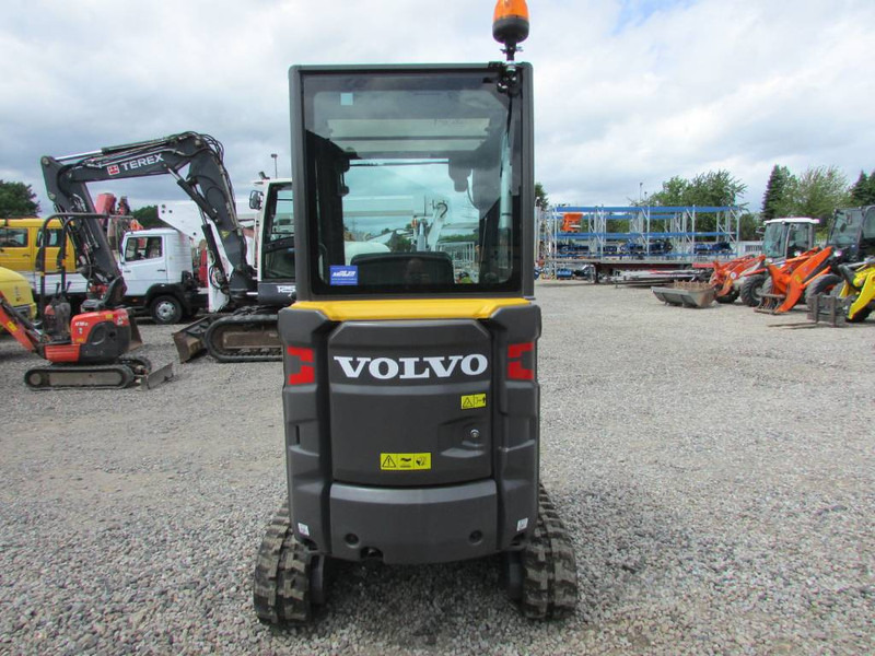 Volvo EC 18 E Minibagger 24.500 EUR - Mini excavator: picture 5 Volvo EC 18 E Minibagger 24.500 EUR - Mini excavator: picture 5