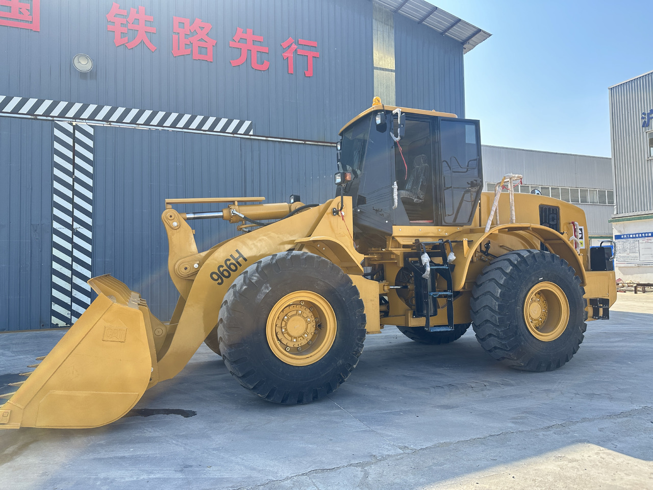 CATERPILLAR 966H - Wheel loader: picture 1 CATERPILLAR 966H - Wheel loader: picture 1