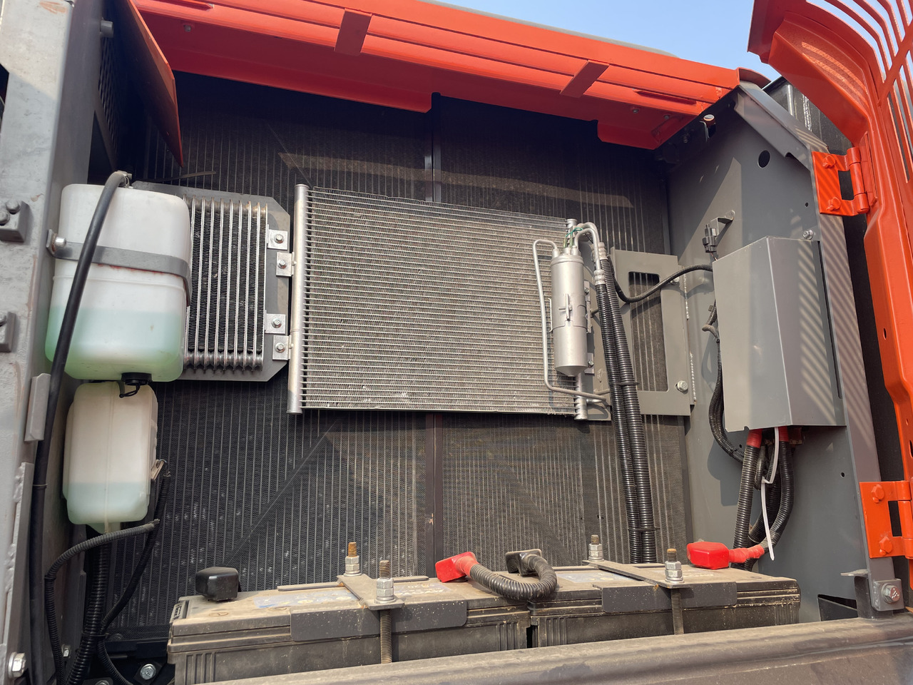 HITACHI ZX240 - Crawler excavator: picture 3 HITACHI ZX240 - Crawler excavator: picture 3