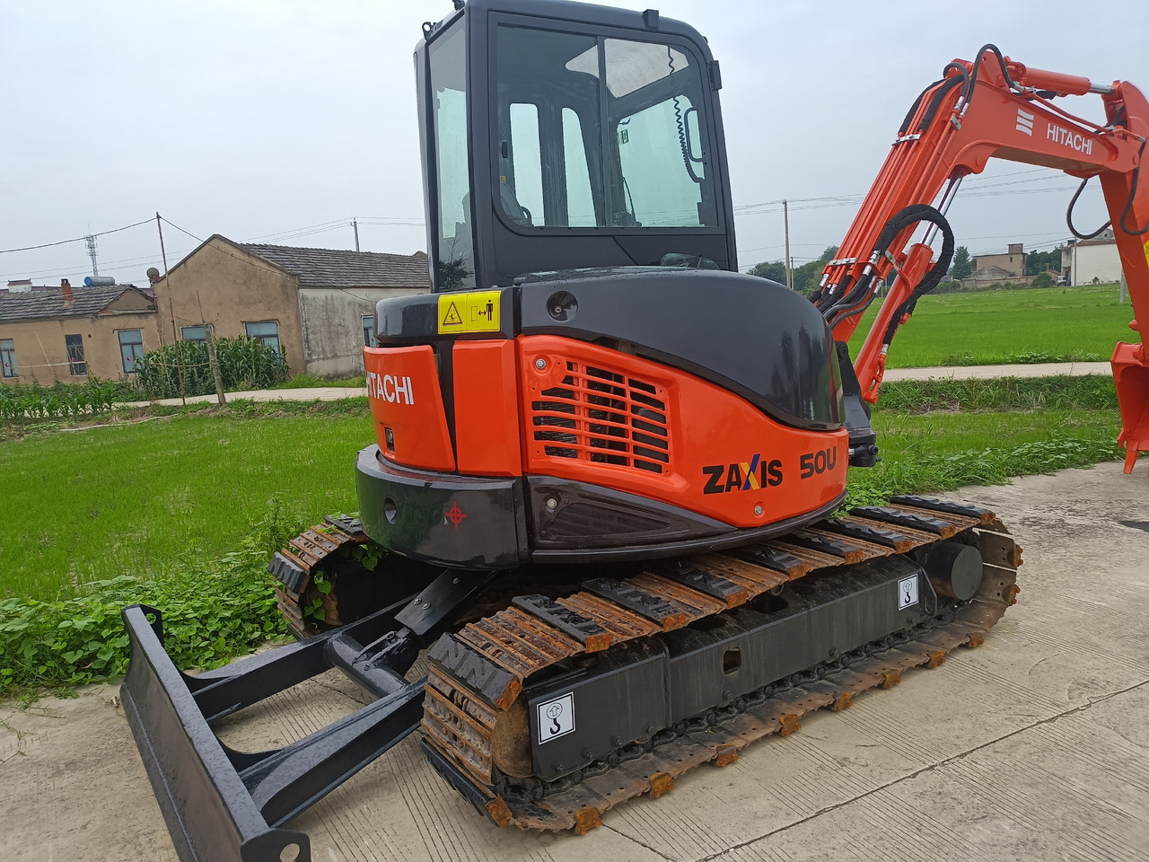 HITACHI ZX50U-2 - Mini excavator: picture 2 HITACHI ZX50U-2 - Mini excavator: picture 2