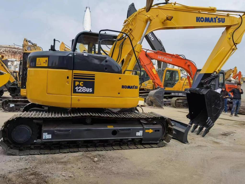 KOMATSU PC 128US - Mini excavator: picture 2 KOMATSU PC 128US - Mini excavator: picture 2
