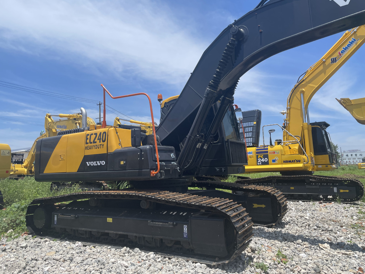 VOLVO EC240 - Crawler excavator: picture 3 VOLVO EC240 - Crawler excavator: picture 3