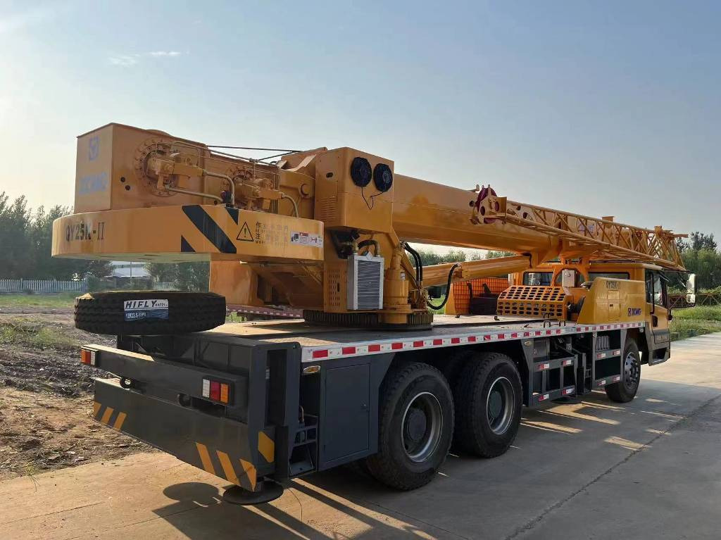 XCMG QY25K-II - Mobile crane: picture 4 XCMG QY25K-II - Mobile crane: picture 4