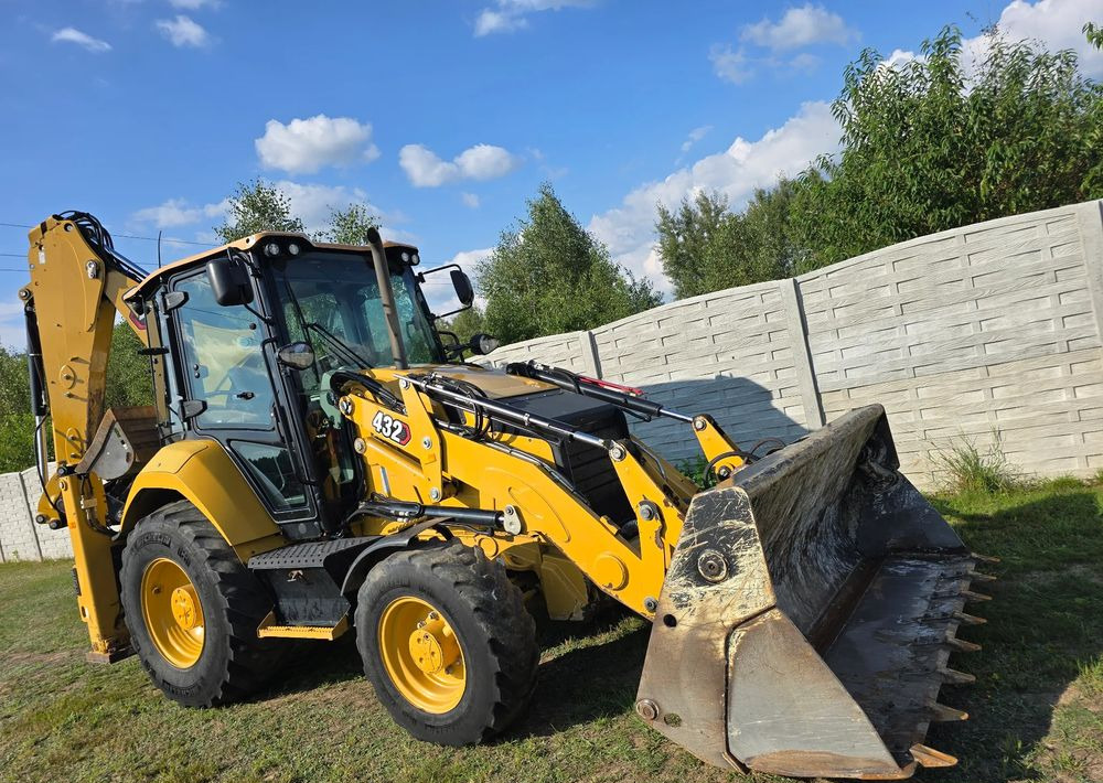Caterpillar - Backhoe loader: picture 2 Caterpillar - Backhoe loader: picture 2
