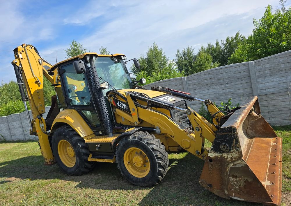 Caterpillar - Backhoe loader: picture 2 Caterpillar - Backhoe loader: picture 2