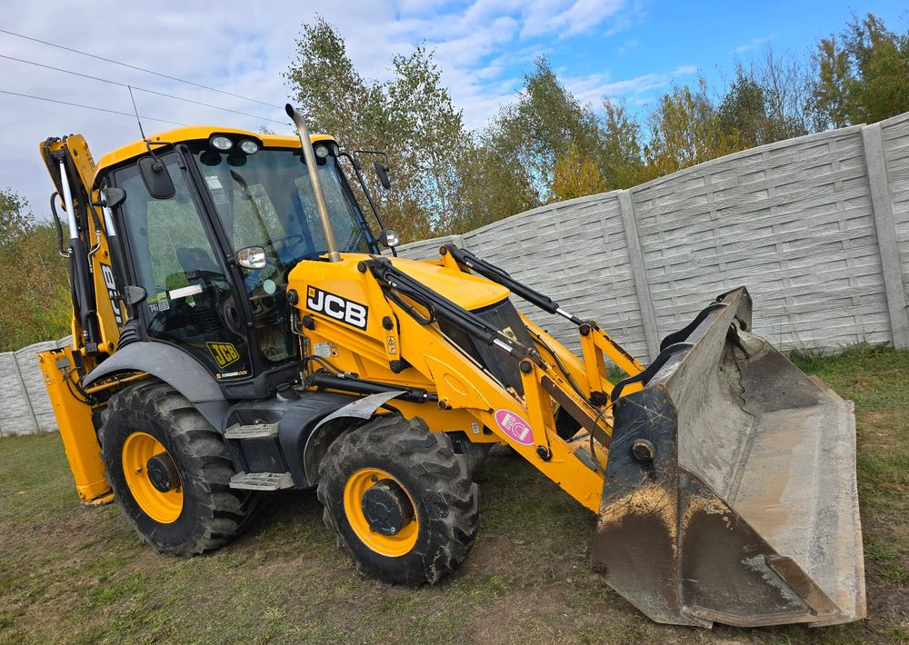 JCB - Backhoe loader: picture 1 JCB - Backhoe loader: picture 1