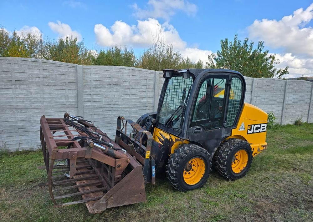 JCB - Loader: picture 1 JCB - Loader: picture 1