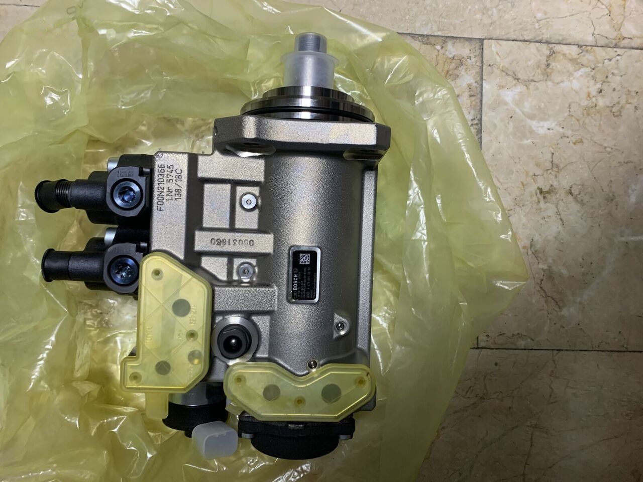 Bosch 0455020260 Mercedes-Benz 2017-2020 - Fuel pump for Truck: picture 3 Bosch 0455020260 Mercedes-Benz 2017-2020 - Fuel pump for Truck: picture 3
