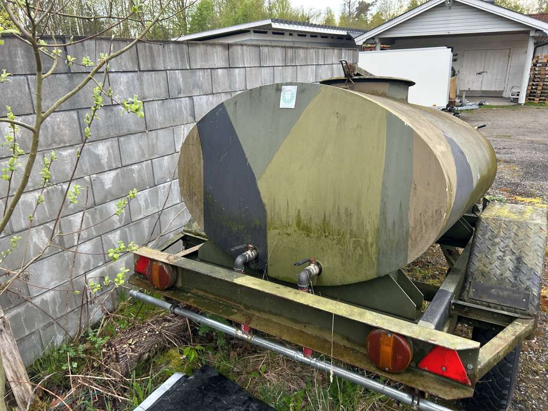 Vanntankhenger 1000 liter - Tank trailer: picture 4 Vanntankhenger 1000 liter - Tank trailer: picture 4