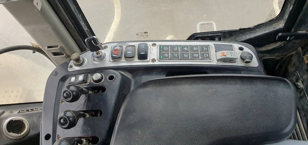 Doosan DL 550-5 - Wheel loader: picture 3 Doosan DL 550-5 - Wheel loader: picture 3
