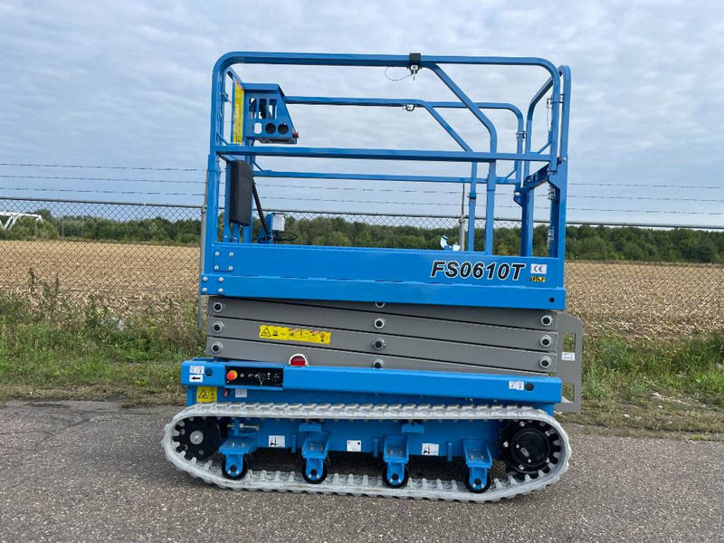 Fronteq FS0610T Tracked Scissor Lift - Scissor lift: picture 1 Fronteq FS0610T Tracked Scissor Lift - Scissor lift: picture 1
