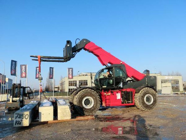 MAGNI HTH 30.12 - Telescopic handler: picture 1 MAGNI HTH 30.12 - Telescopic handler: picture 1