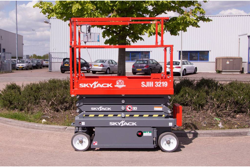 Skyjack SJIII3219 - Scissor lift: picture 4 Skyjack SJIII3219 - Scissor lift: picture 4