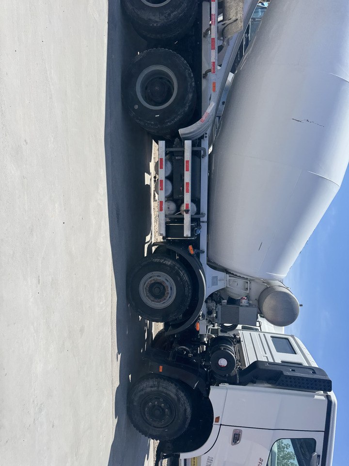 BEIFANG MERCEDES-BENZ - Concrete mixer truck: picture 5 BEIFANG MERCEDES-BENZ - Concrete mixer truck: picture 5
