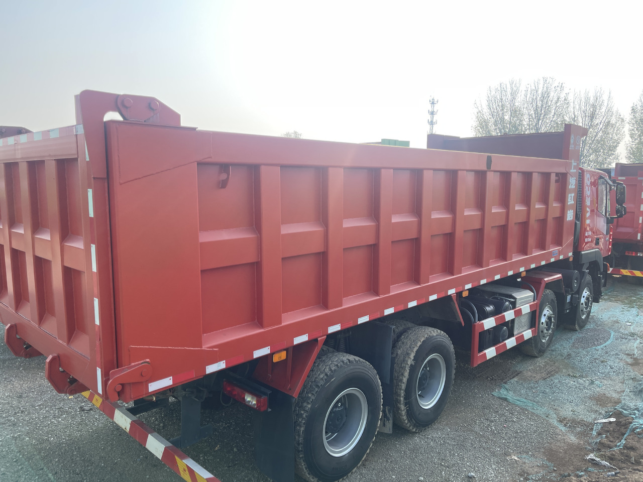 HONGYAN C6 - Tipper: picture 5 HONGYAN C6 - Tipper: picture 5