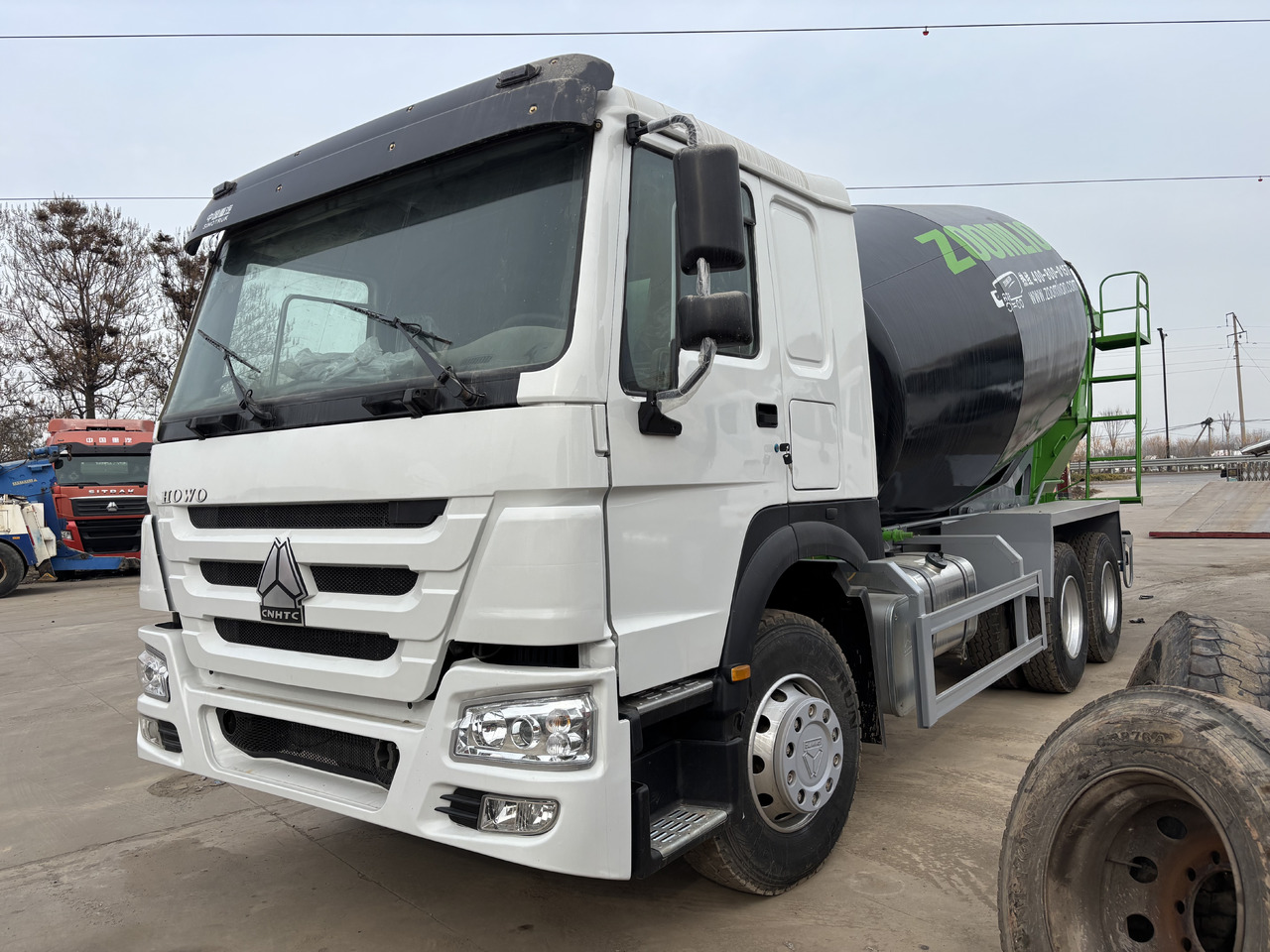 HOWO - Concrete mixer truck: picture 2 HOWO - Concrete mixer truck: picture 2