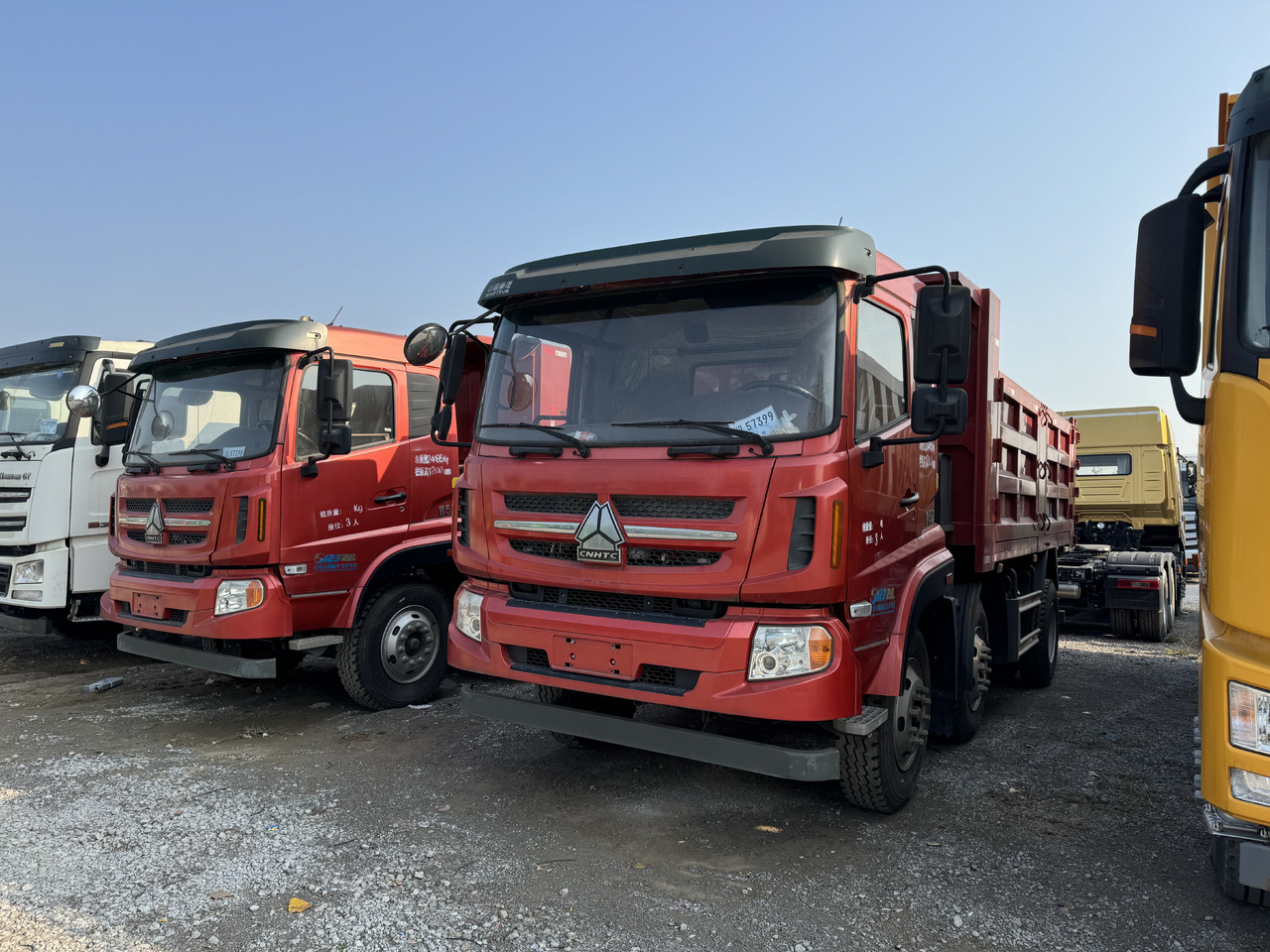 SINOTRUCK HOWO  - Tipper: picture 3 SINOTRUCK HOWO  - Tipper: picture 3