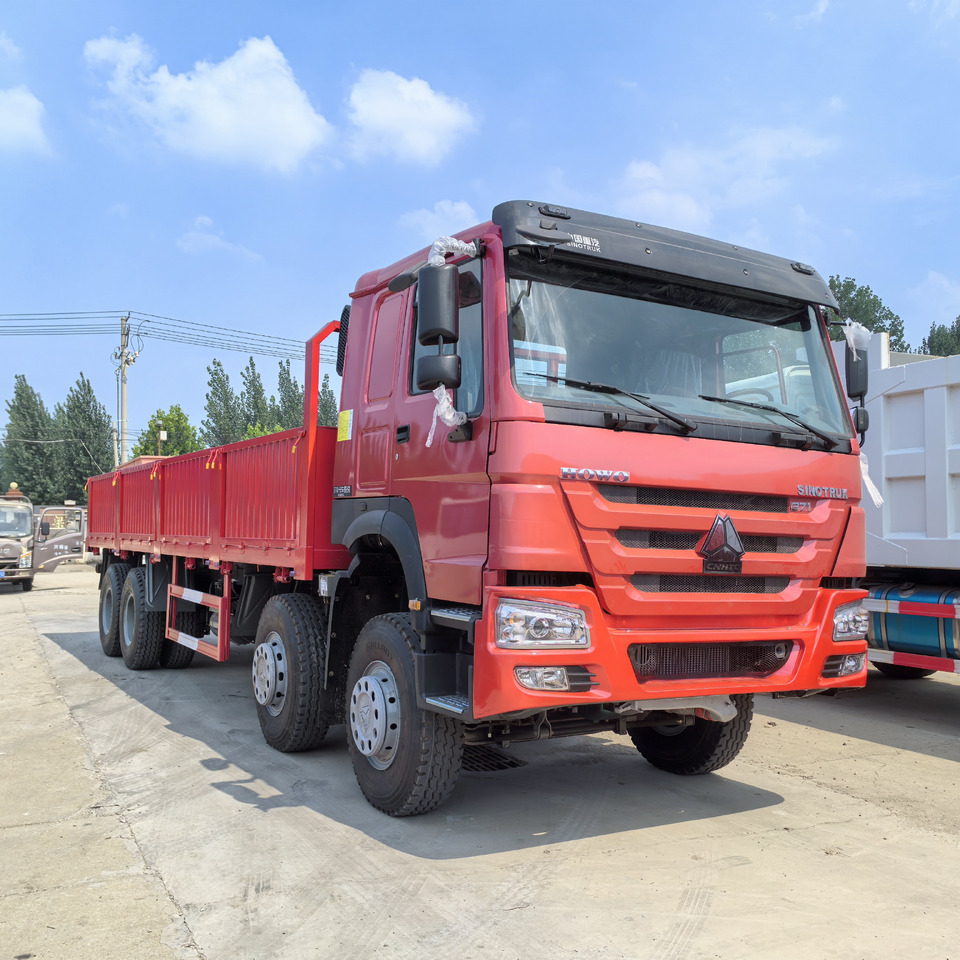 SINOTRUCK HOWO - Dropside/ Flatbed truck: picture 1 SINOTRUCK HOWO - Dropside/ Flatbed truck: picture 1