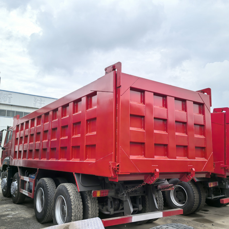 SINOTRUCK HOWO - Tipper: picture 3 SINOTRUCK HOWO - Tipper: picture 3