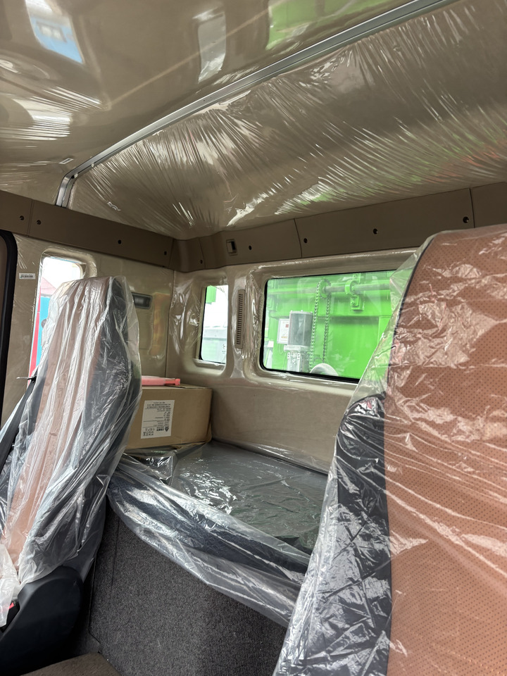 SINOTRUCK HOWO  - Tipper: picture 3 SINOTRUCK HOWO  - Tipper: picture 3