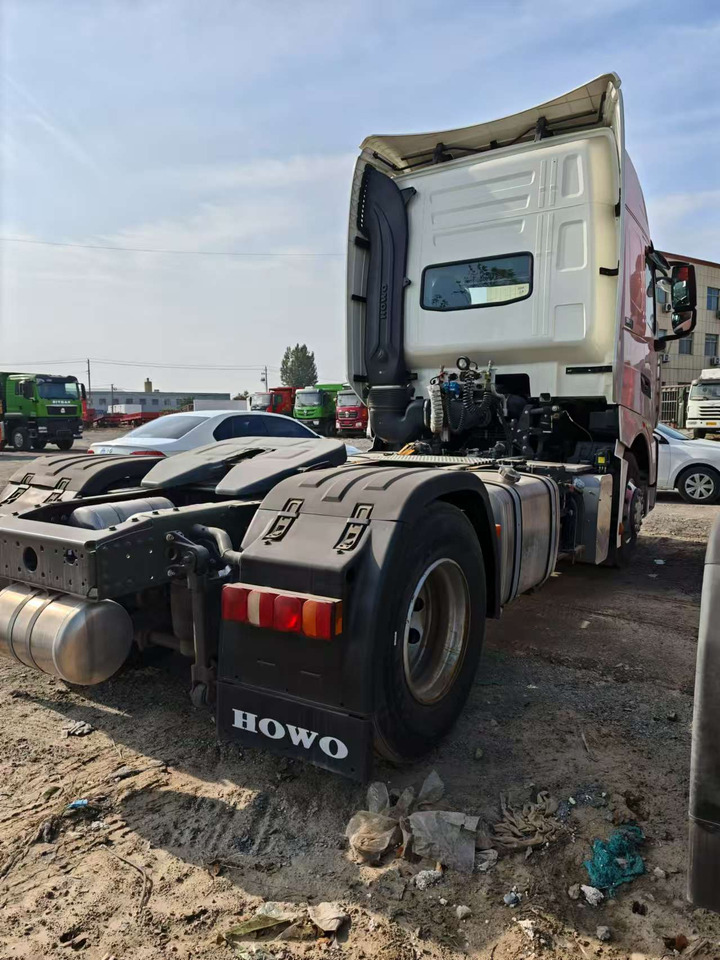 HOWO Tractor - Tractor unit: picture 4 HOWO Tractor - Tractor unit: picture 4