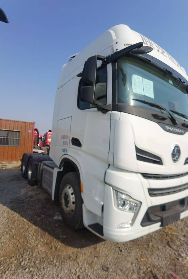SHACMAN X6000 - Tractor unit: picture 3 SHACMAN X6000 - Tractor unit: picture 3
