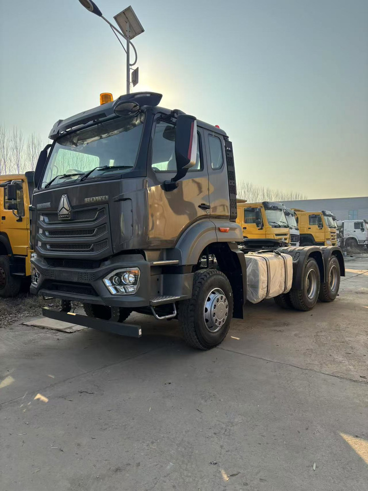 SINOTRUCK HOWO - Tractor unit: picture 2 SINOTRUCK HOWO - Tractor unit: picture 2