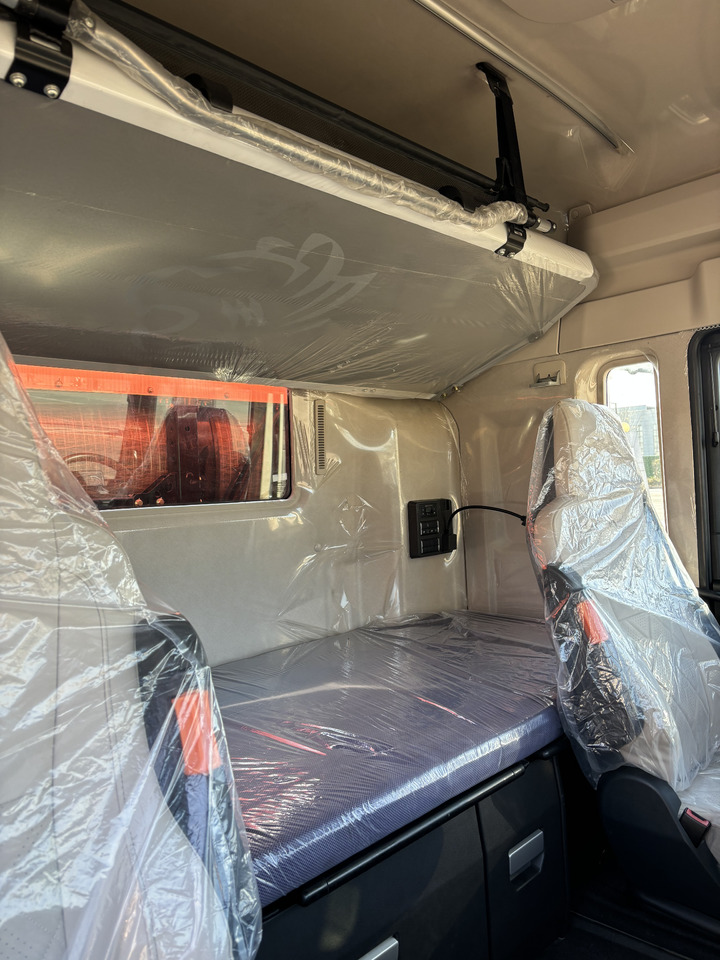 SITRAK C9H - Tractor unit: picture 3 SITRAK C9H - Tractor unit: picture 3