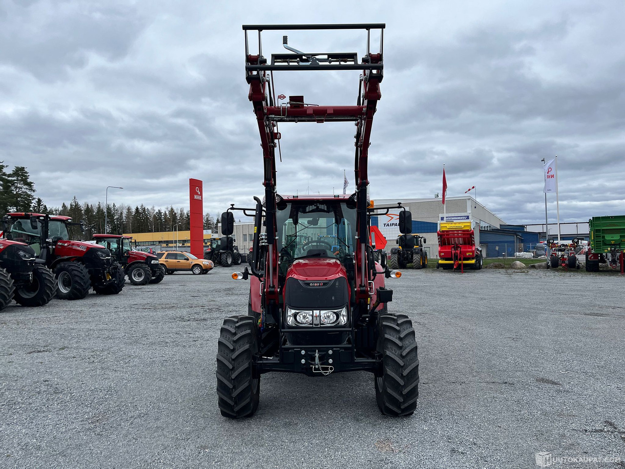 Case IH Farmall 75A kuormaajalla, 2025, rekisteröitävissä, Nähtävillä Okrassa, Hämeenlinna - Agricultural machinery: picture 3 Case IH Farmall 75A kuormaajalla, 2025, rekisteröitävissä, Nähtävillä Okrassa, Hämeenlinna - Agricultural machinery: picture 3