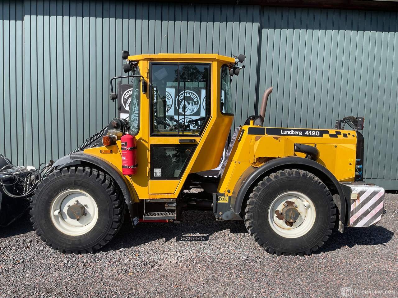 Lundberg 4200 LS, kiinteistöhoitokone, 2017, Lohja - Construction machinery: picture 4 Lundberg 4200 LS, kiinteistöhoitokone, 2017, Lohja - Construction machinery: picture 4