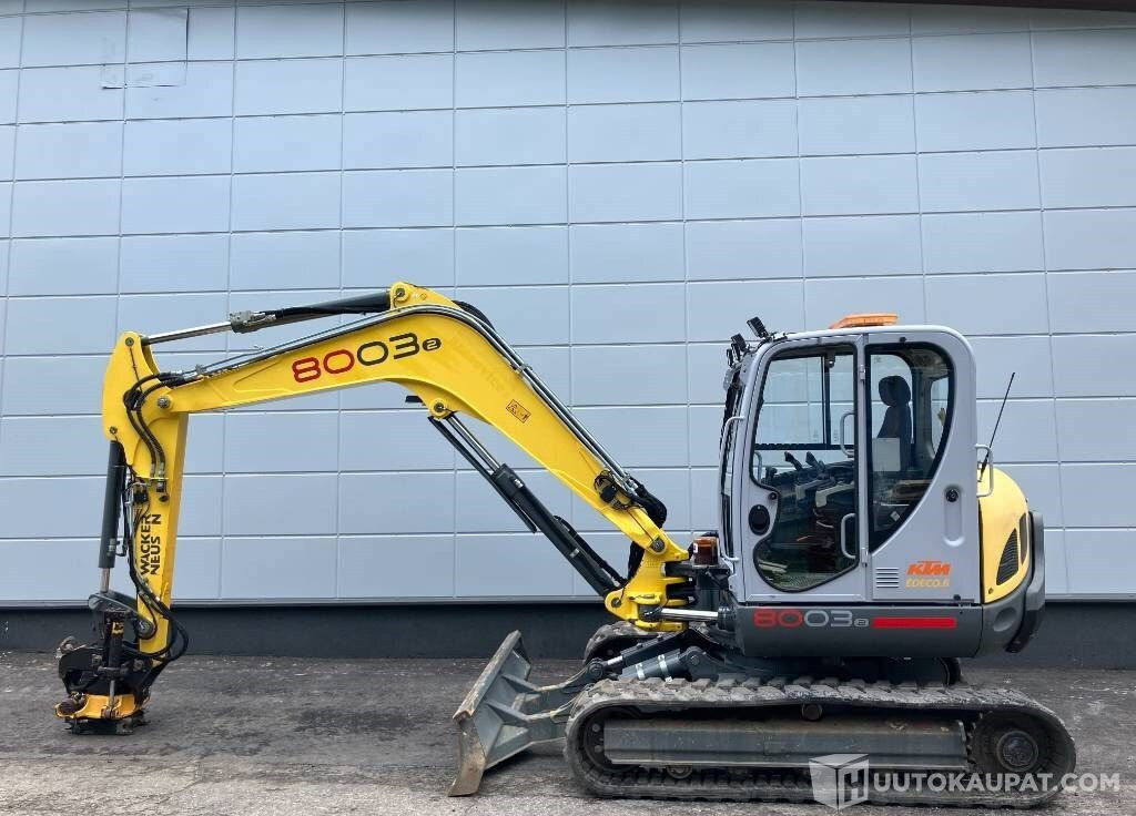 Wacker Neuson 8003-2, 2014, 5 260 h Kaivinkone, Vantaa - Construction machinery: picture 1 Wacker Neuson 8003-2, 2014, 5 260 h Kaivinkone, Vantaa - Construction machinery: picture 1