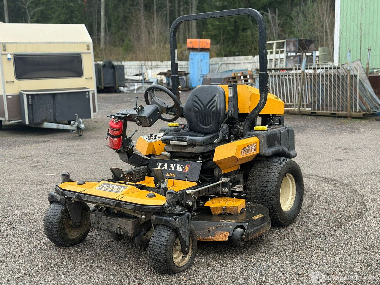 Cub Cadet 6032 TANK suurteholeikkuri Dieselmoottorilla!, Jyväskylä - Garden mower: picture 1 Cub Cadet 6032 TANK suurteholeikkuri Dieselmoottorilla!, Jyväskylä - Garden mower: picture 1