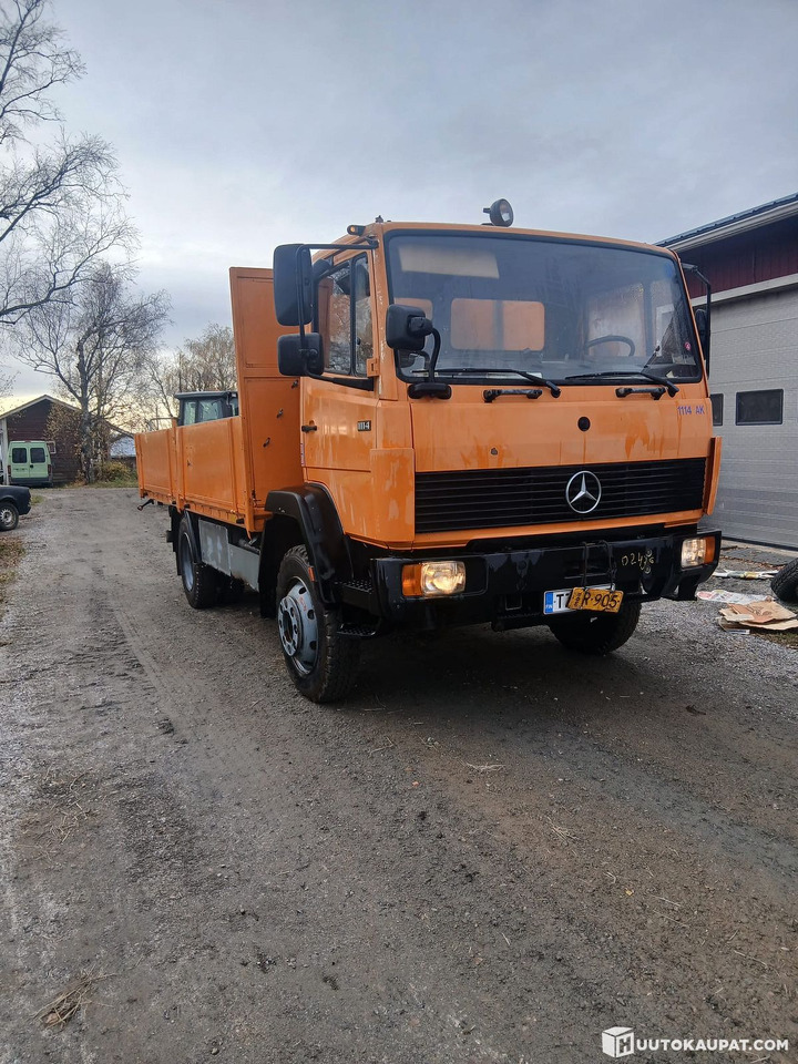 Mercedes-Benz 1114, 1992, Rautalampi - Dropside/ Flatbed truck: picture 1 Mercedes-Benz 1114, 1992, Rautalampi - Dropside/ Flatbed truck: picture 1