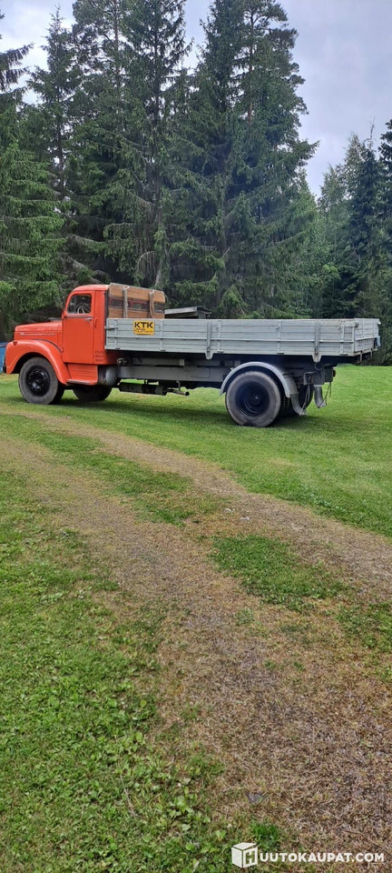 Scania Vabis 55 L5546-123/4600-62, lorry with cable-operated hook‑lift, inspection valid to 2029, 1962, Rusko - Cable system truck: picture 4 Scania Vabis 55 L5546-123/4600-62, lorry with cable-operated hook‑lift, inspection valid to 2029, 1962, Rusko - Cable system truck: picture 4