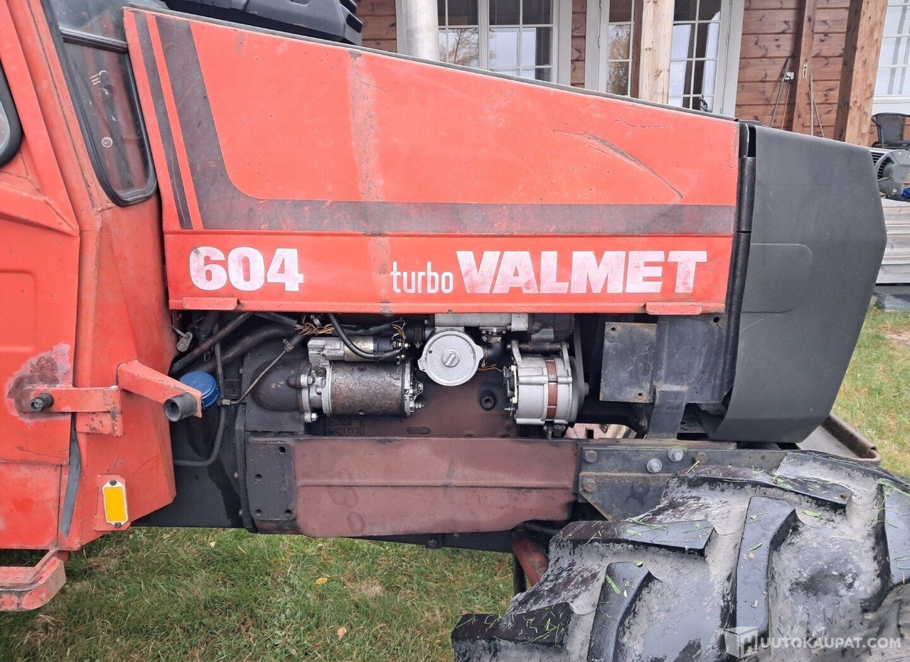 Valmet 604, 1982, Diesel, 1 927 h, Juuka - Farm tractor: picture 5 Valmet 604, 1982, Diesel, 1 927 h, Juuka - Farm tractor: picture 5