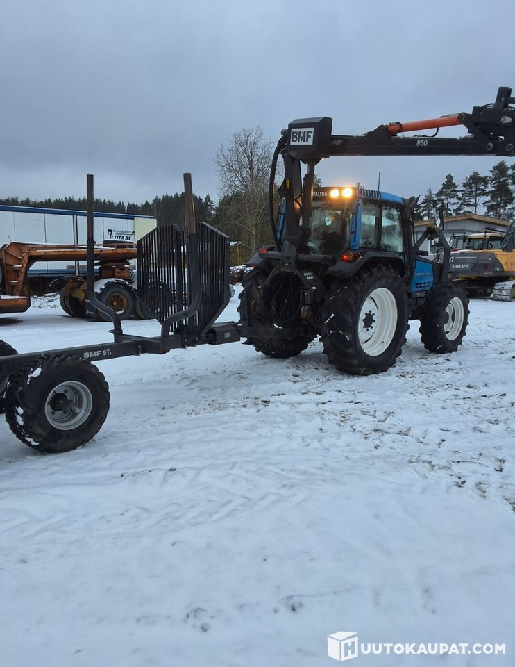 Farm tractor Valmet 6800 + PMF 850 crane + trailer BMF 9T, Leppävirta: picture 7 Farm tractor Valmet 6800 + PMF 850 crane + trailer BMF 9T, Leppävirta: picture 7