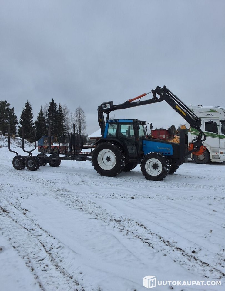 Farm tractor Valmet 6800 + PMF 850 crane + trailer BMF 9T, Leppävirta: picture 20 Farm tractor Valmet 6800 + PMF 850 crane + trailer BMF 9T, Leppävirta: picture 20