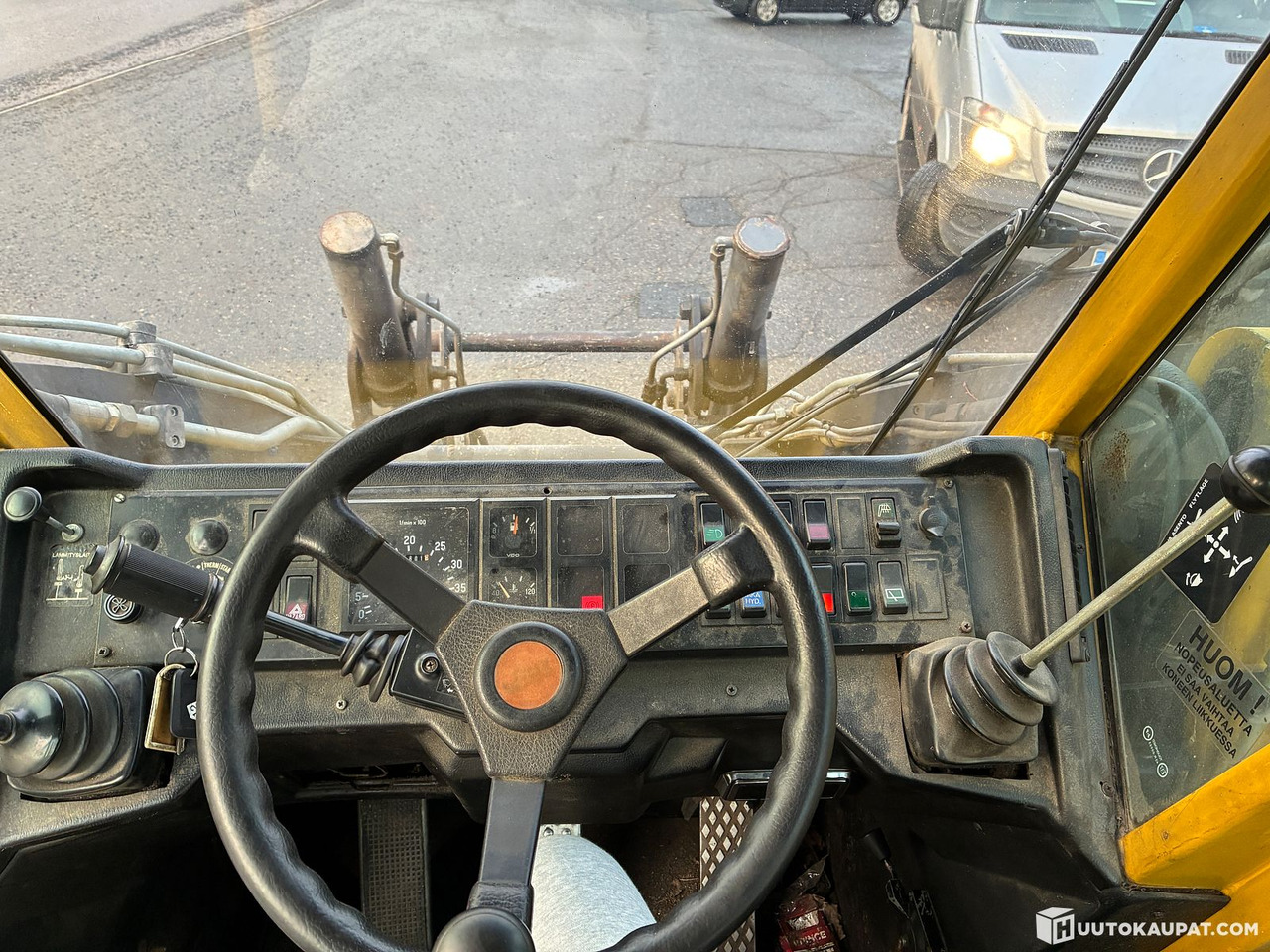 Wheel loader Wille 665, 1996 property tractor — Finland's first Wille 655, Valkeakoski: picture 12 Wheel loader Wille 665, 1996 property tractor — Finland's first Wille 655, Valkeakoski: picture 12
