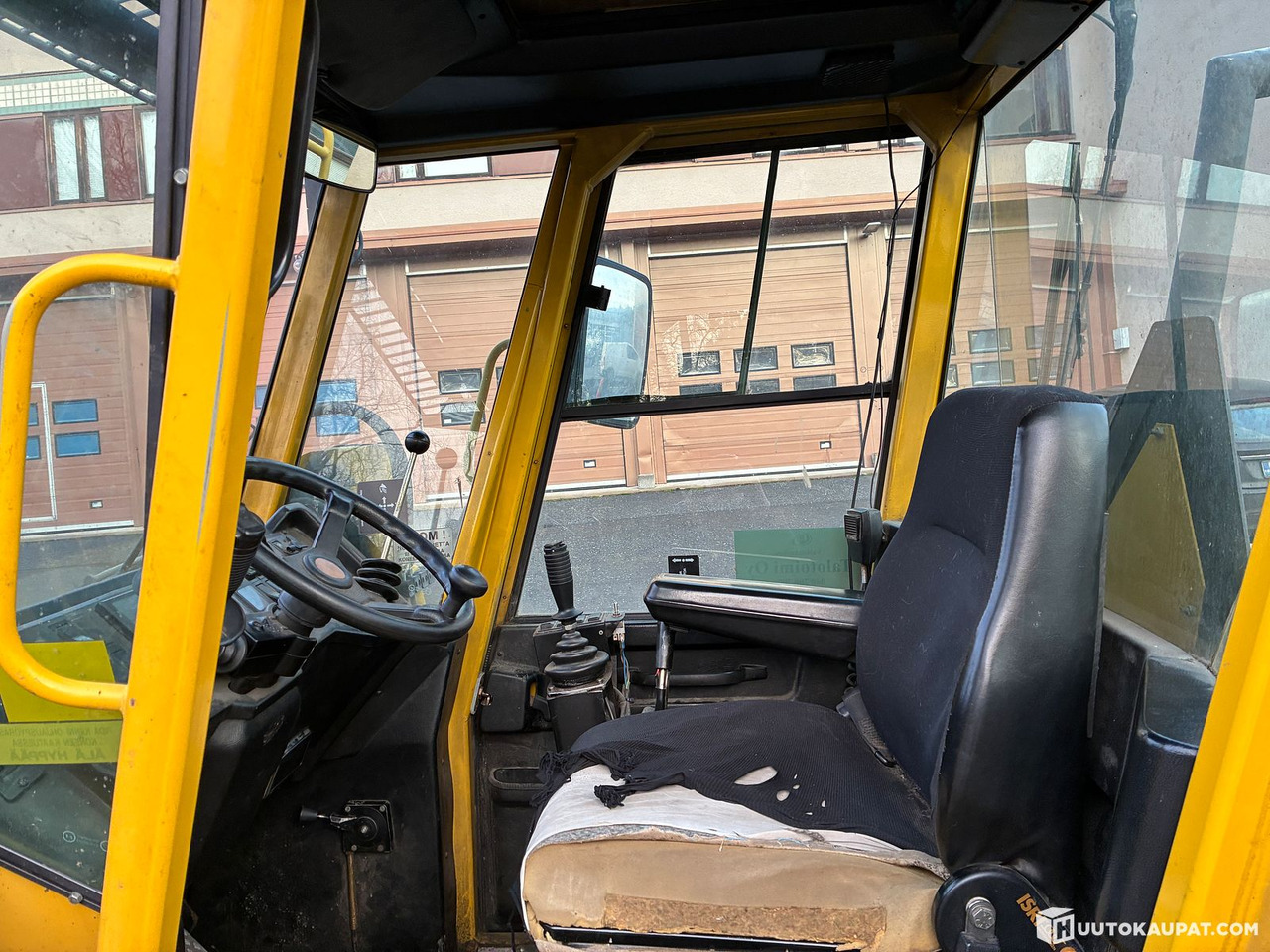 Wheel loader Wille 665, 1996 property tractor — Finland's first Wille 655, Valkeakoski: picture 9 Wheel loader Wille 665, 1996 property tractor — Finland's first Wille 655, Valkeakoski: picture 9