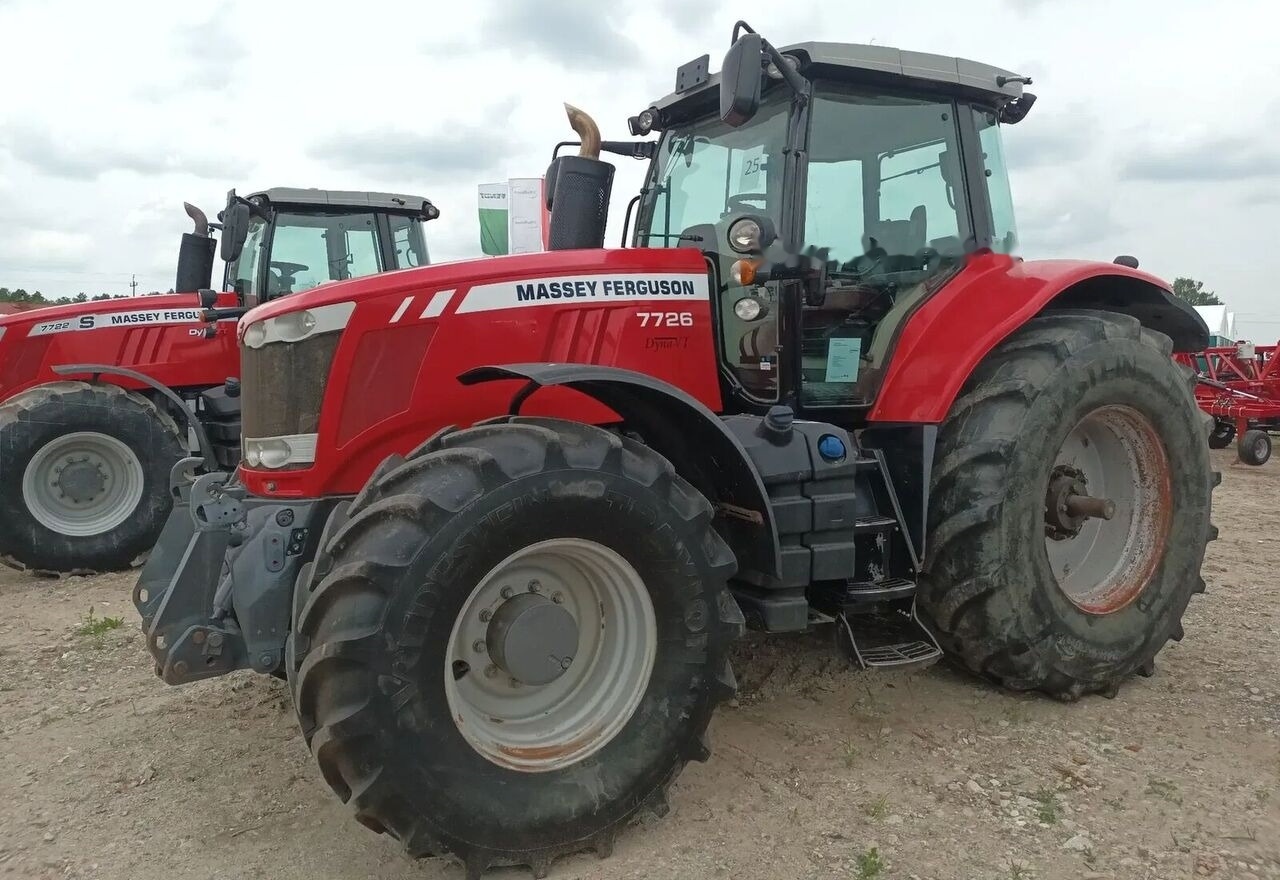 Massey Ferguson 7726 Dyna VT - Farm tractor: picture 3 Massey Ferguson 7726 Dyna VT - Farm tractor: picture 3