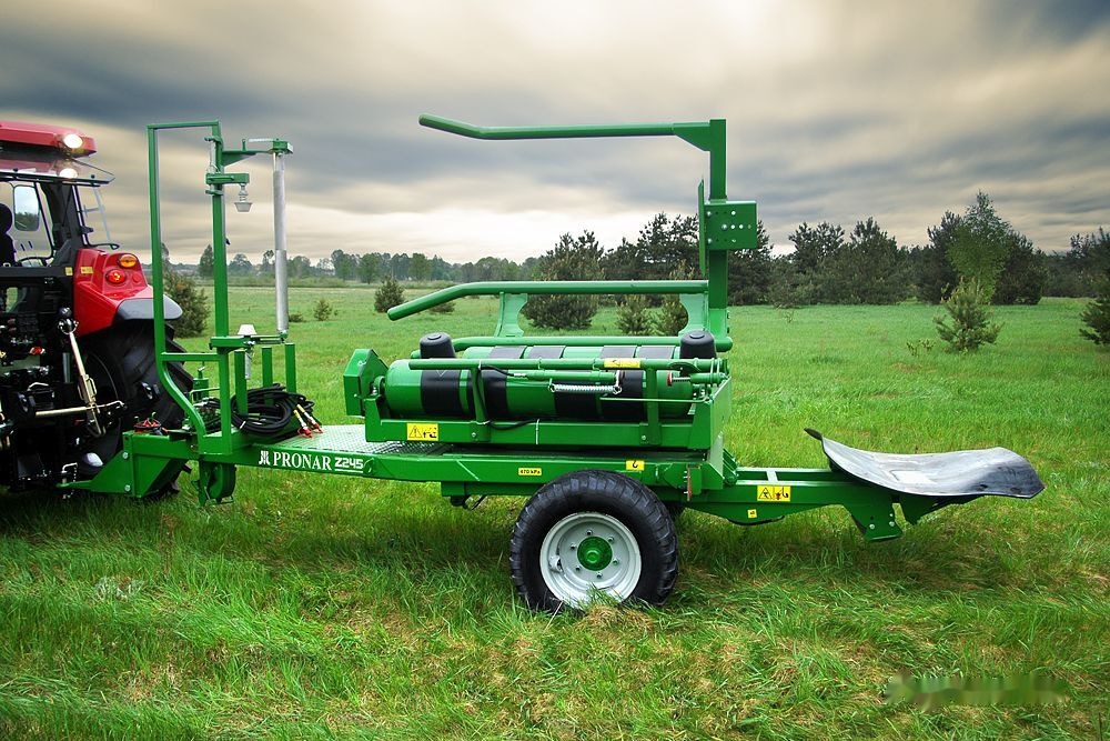 Pronar Z245 - Bale wrapper: picture 1 Pronar Z245 - Bale wrapper: picture 1