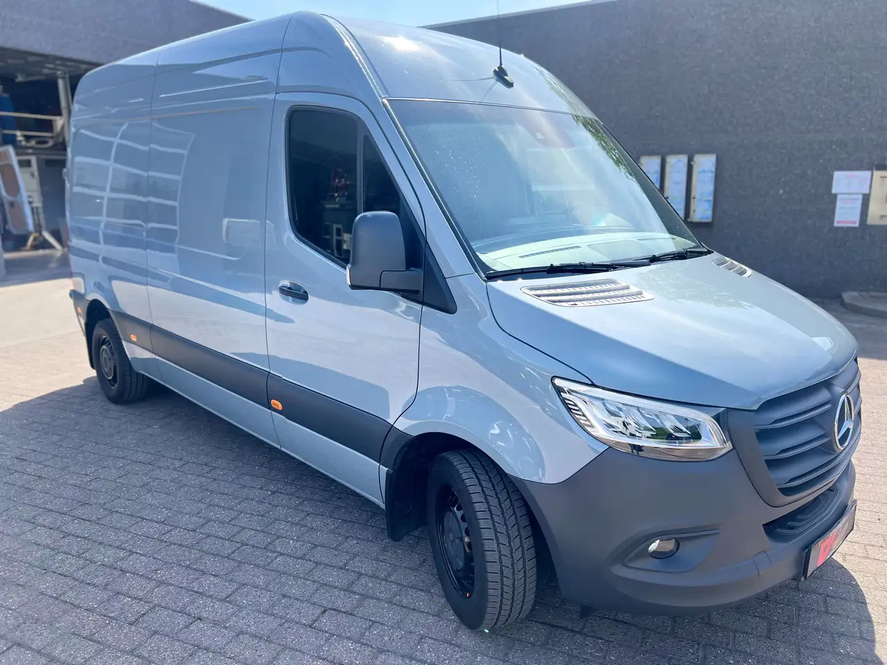 Mercedes-Benz Sprinter 315 L2H2 FWD (32.500€ex) MBUX|CARPLAY|LED - Panel van, Combi van: picture 2 Mercedes-Benz Sprinter 315 L2H2 FWD (32.500€ex) MBUX|CARPLAY|LED - Panel van, Combi van: picture 2